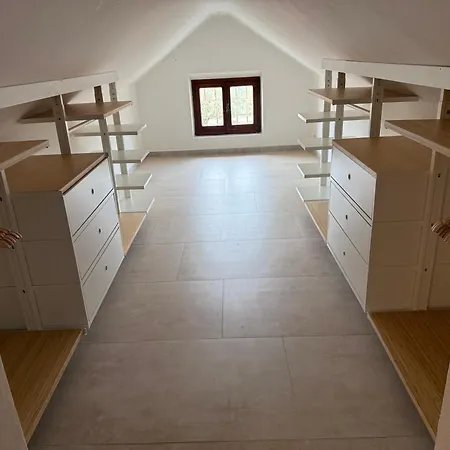 Emily House Apartment *